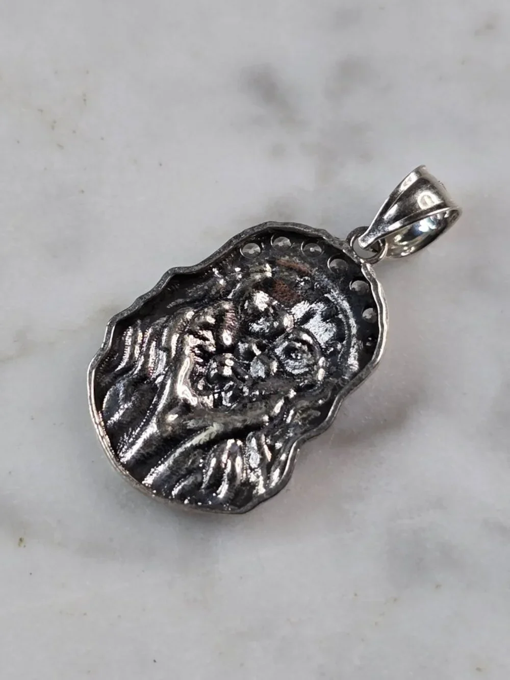 Womens Vintage Estate Sterling Silver CZ Jesus Pendant 1.6g E4171